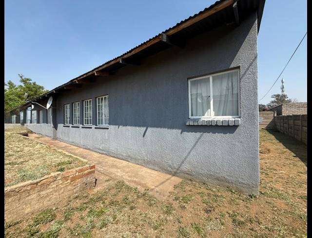 3 BEDROOM HOUSE FOR SALE IN VANDERBIJLPARK CW 5